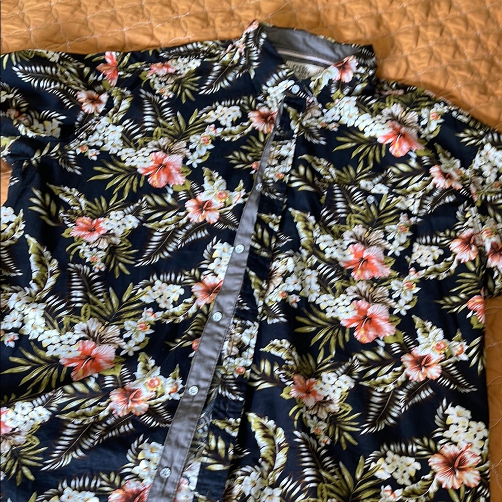 Free Planet Floral Button Down Shirt - Black, Green, Pink!